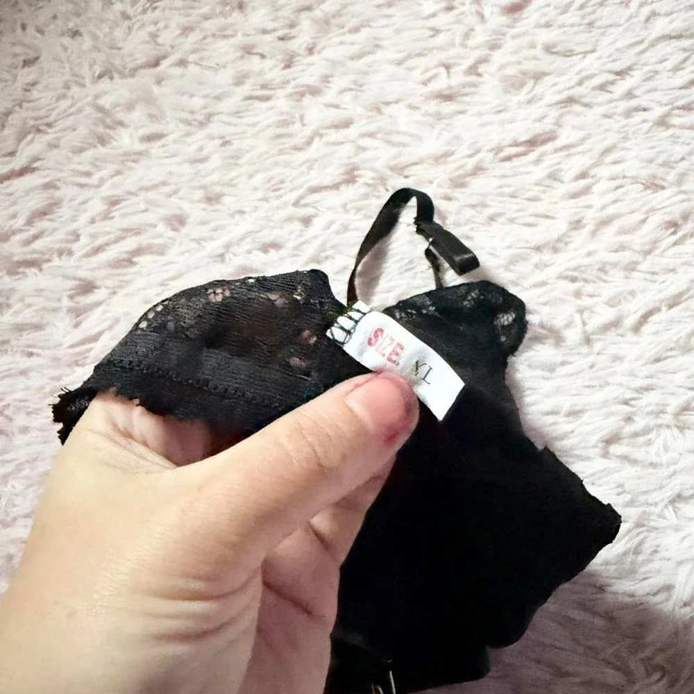 Black Lace Delicate Whimsygoth Coquette Soft Romantic Bralette Womens XL Witchy